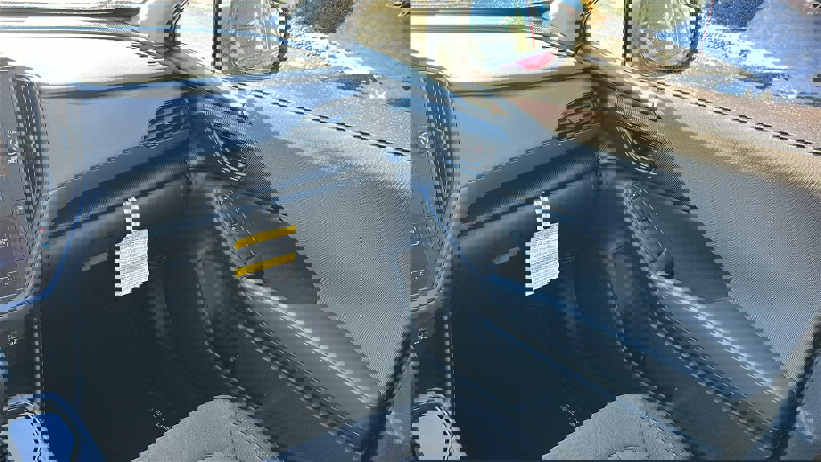 Certified 2025 Subaru Crosstrek 2.0i image 22