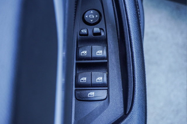 Used 2024 BMW i4 eDrive40 RWD image 17