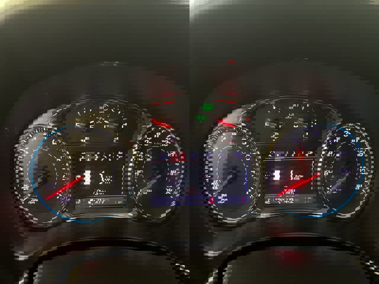 Used 2023 Chevrolet Equinox Premier image 17