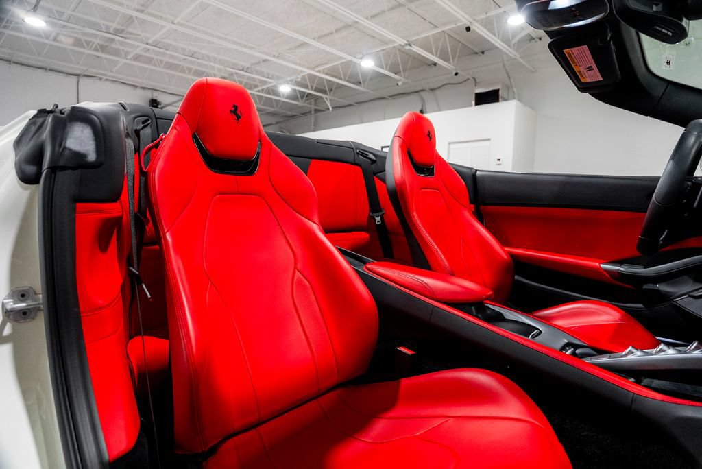 Used 2020 Ferrari Portofino RWD image 67