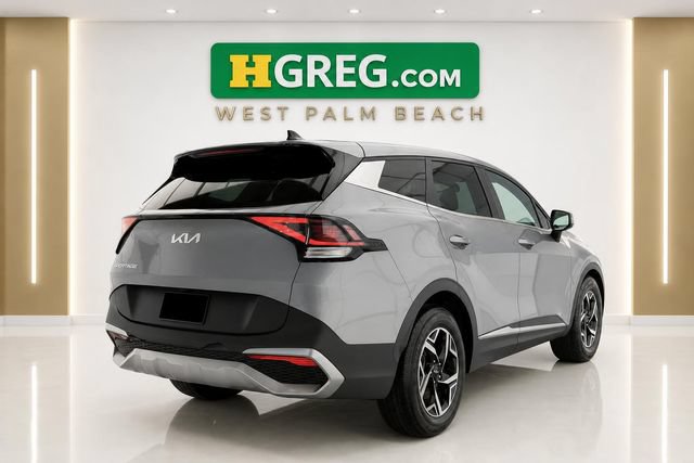 Used 2023 Kia Sportage LX FWD image 4