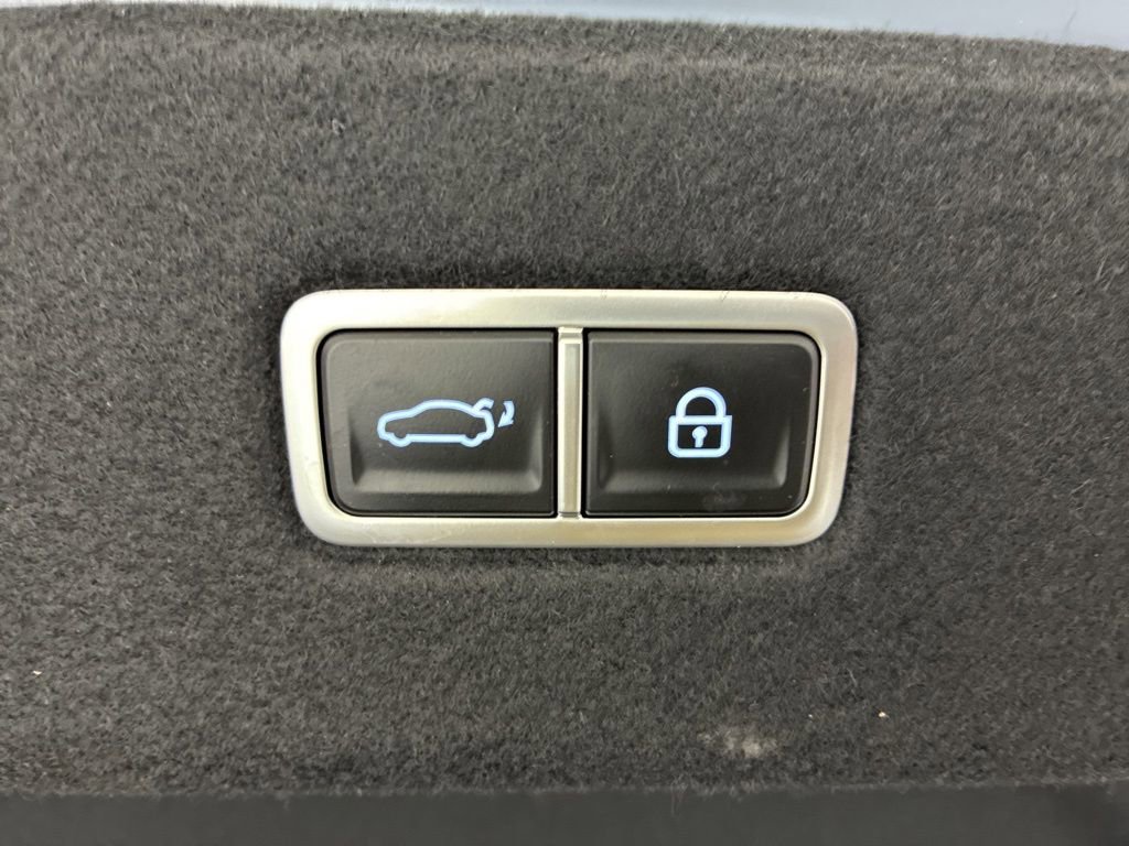 Used 2024 Hyundai Ioniq 6 SEL AWD/4WD image 7