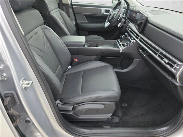 Used 2025 Hyundai Santa Fe SEL image 19