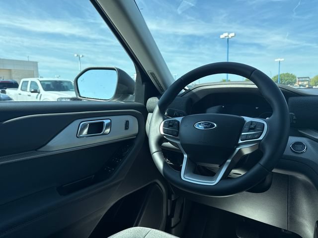 New 2026 Ford Explorer Active AWD/4WD image 18