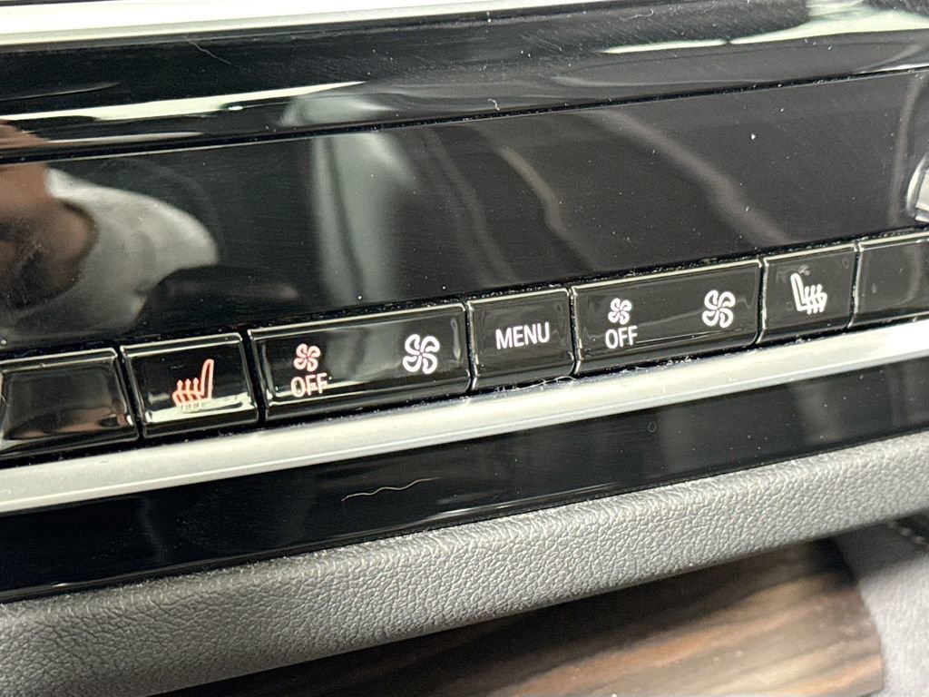 Used 2021 BMW 530i xDrive w/ M Sport Package AWD/4WD image 21