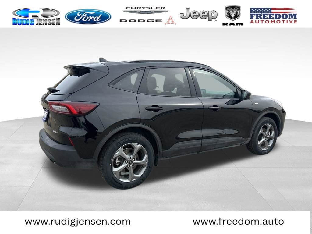 Used 2025 Ford Escape ST-Line Select image 4