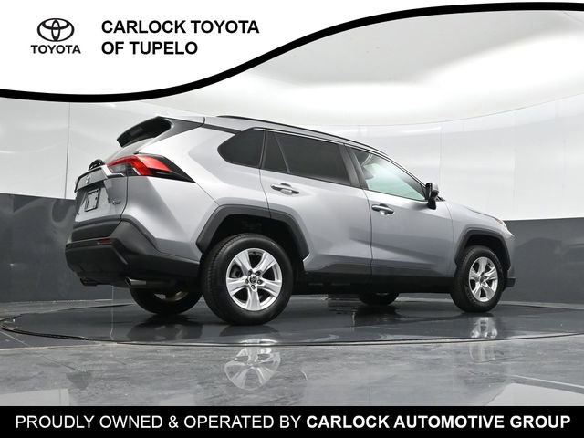 Used 2021 Toyota RAV4 XLE w/ Convenience Package FWD image 41