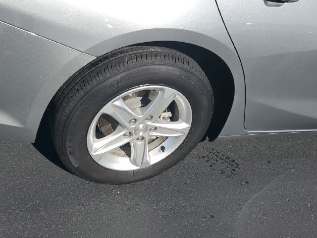 Used 2023 Chevrolet Malibu LS FWD image 5