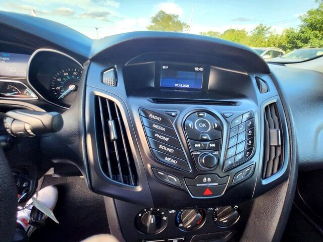 Used 2014 Ford Focus S image 14