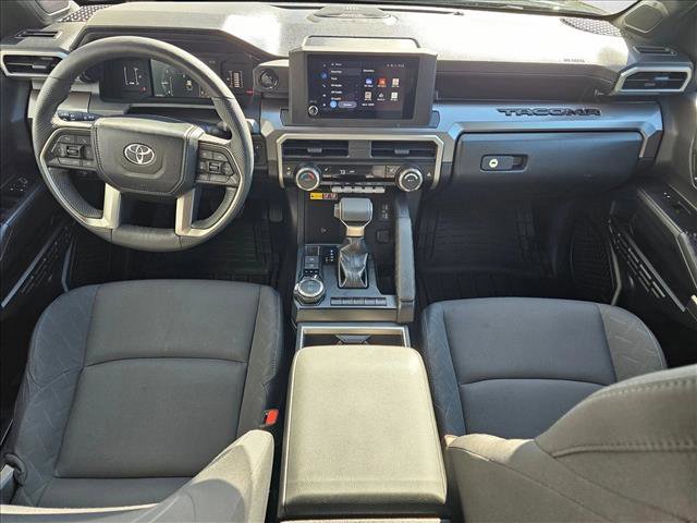 Used 2024 Toyota Tacoma SR5 AWD/4WD image 17