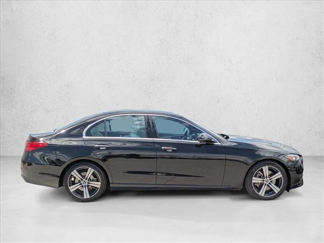 Used 2025 Mercedes-Benz C 300 4MATIC Sedan image 4