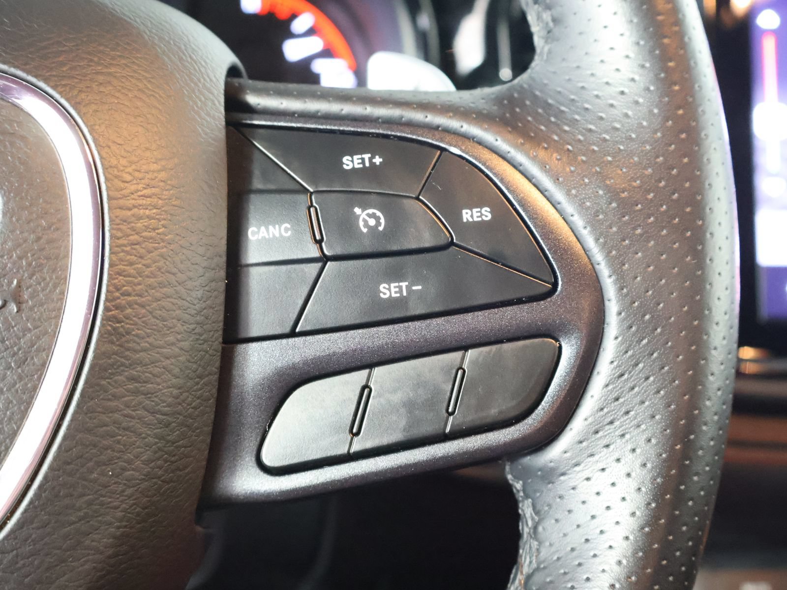 Used 2025 Dodge Durango GT RWD image 31
