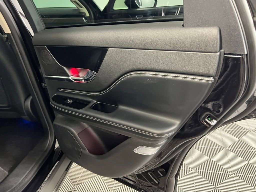 Used 2024 Lincoln Corsair Grand Touring image 27