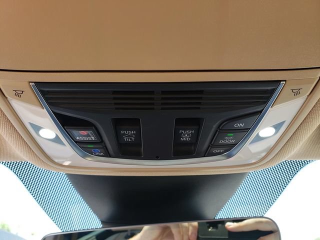 Used 2023 Acura MDX SH-AWD w/ Technology Package image 30