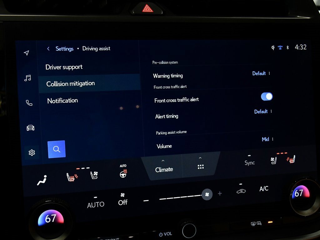 Used 2023 Lexus RZ 450e Premium image 31