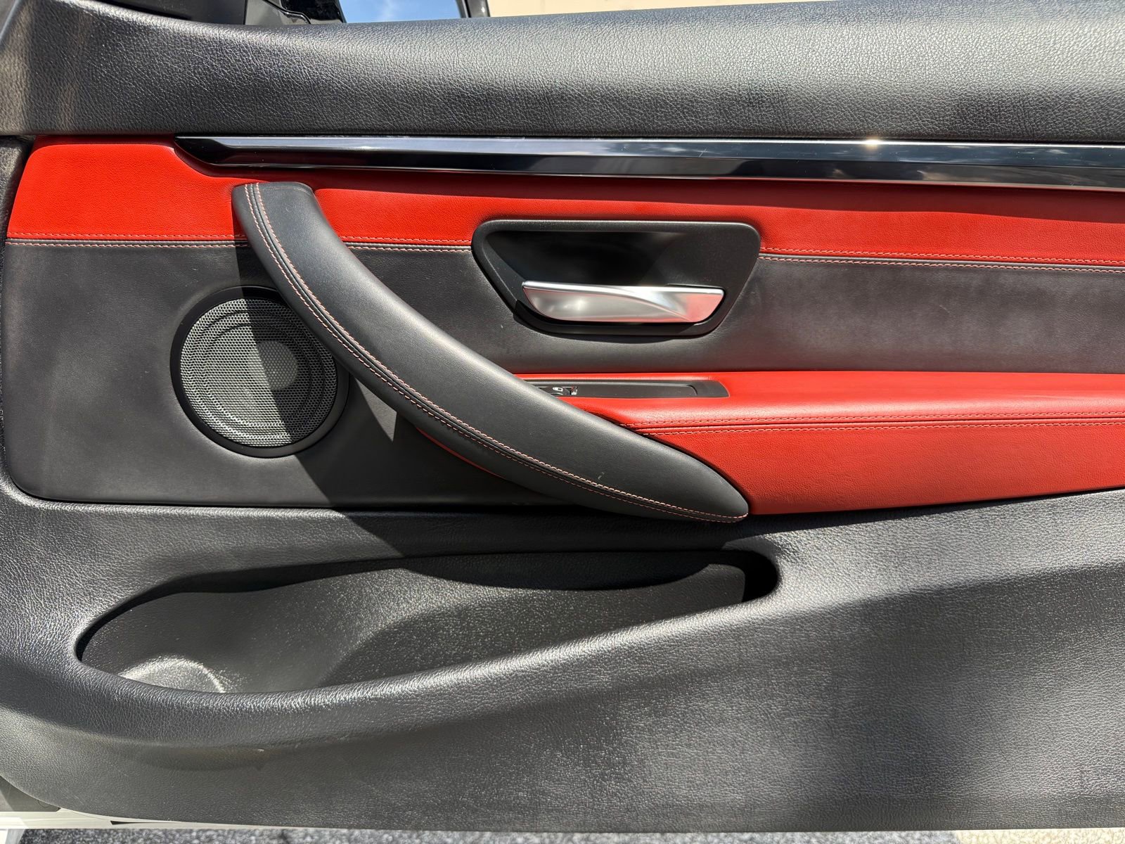 Used 2019 BMW M4 Convertible image 41