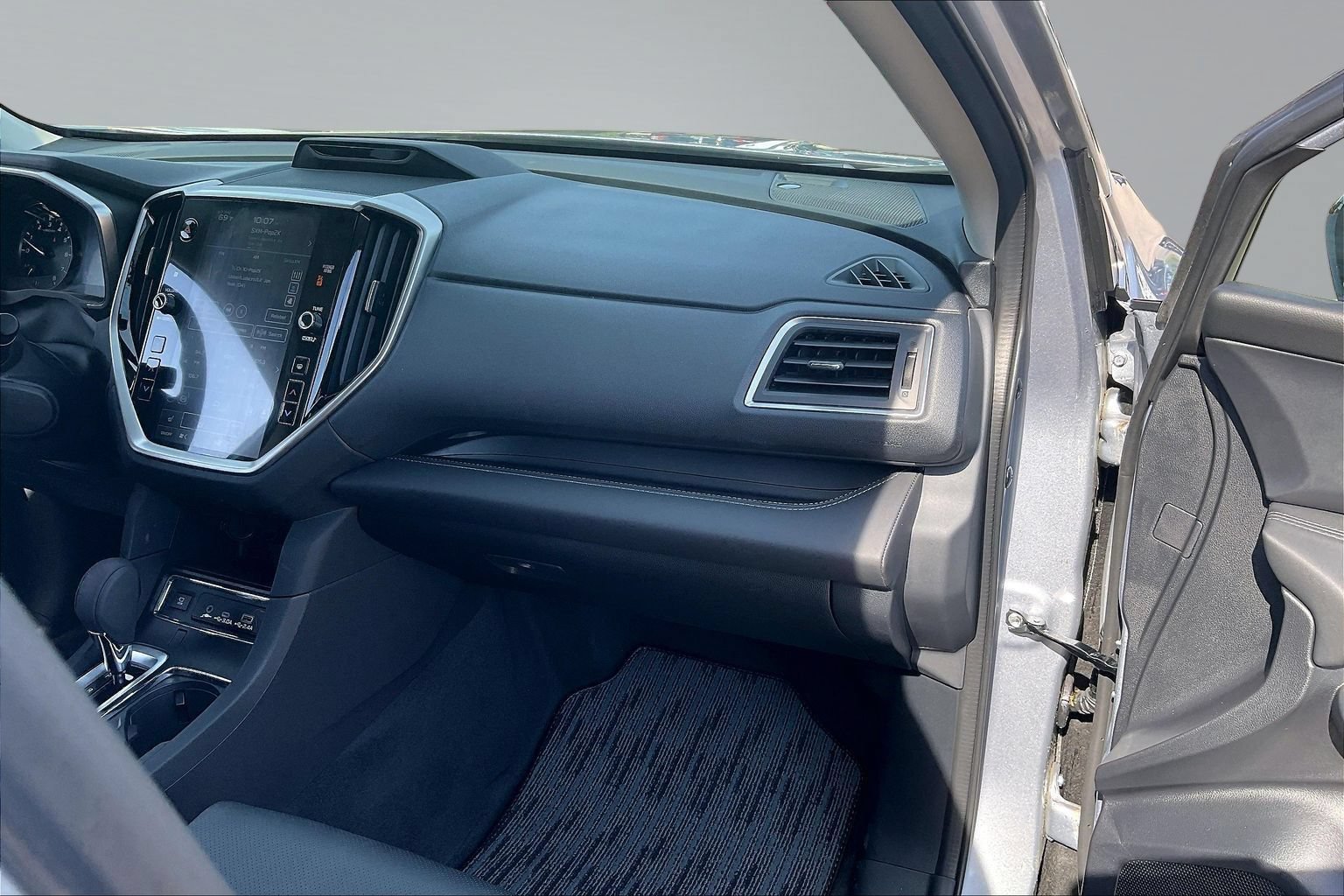 Certified 2026 Subaru Ascent Limited AWD/4WD image 15