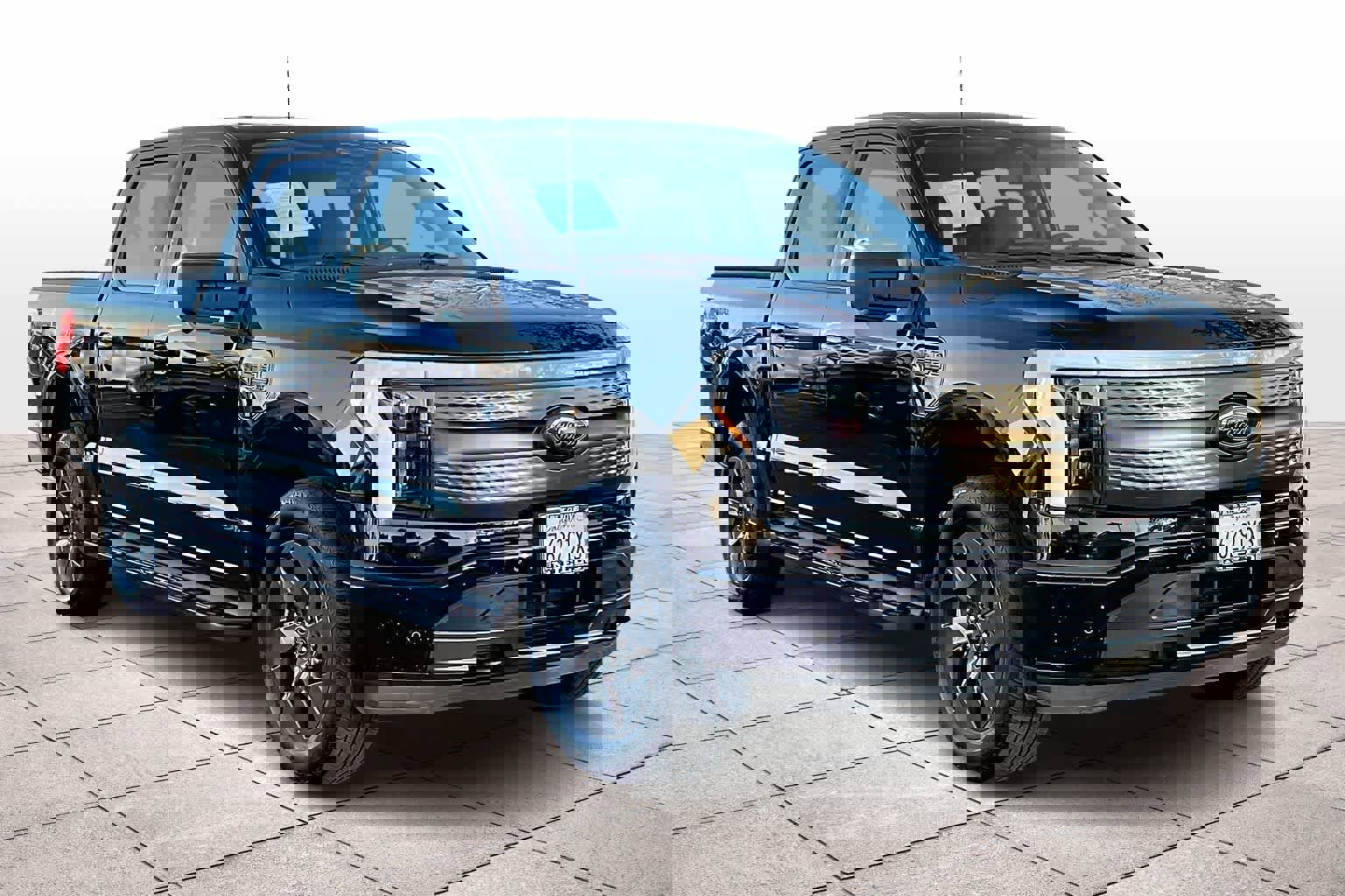 Used 2023 Ford F150 Lightning XLT w/ Equipment Group 312A High image 2