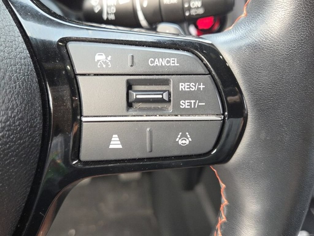 Used 2025 Honda Pilot TrailSport image 26