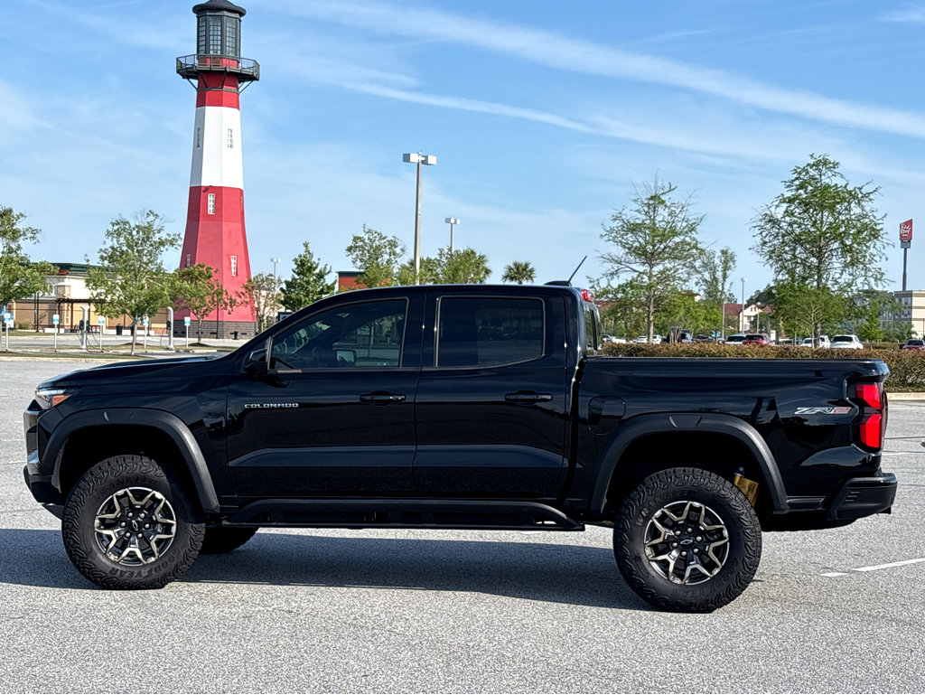 Used 2024 Chevrolet Colorado ZR2 w/ Technology Package image 25