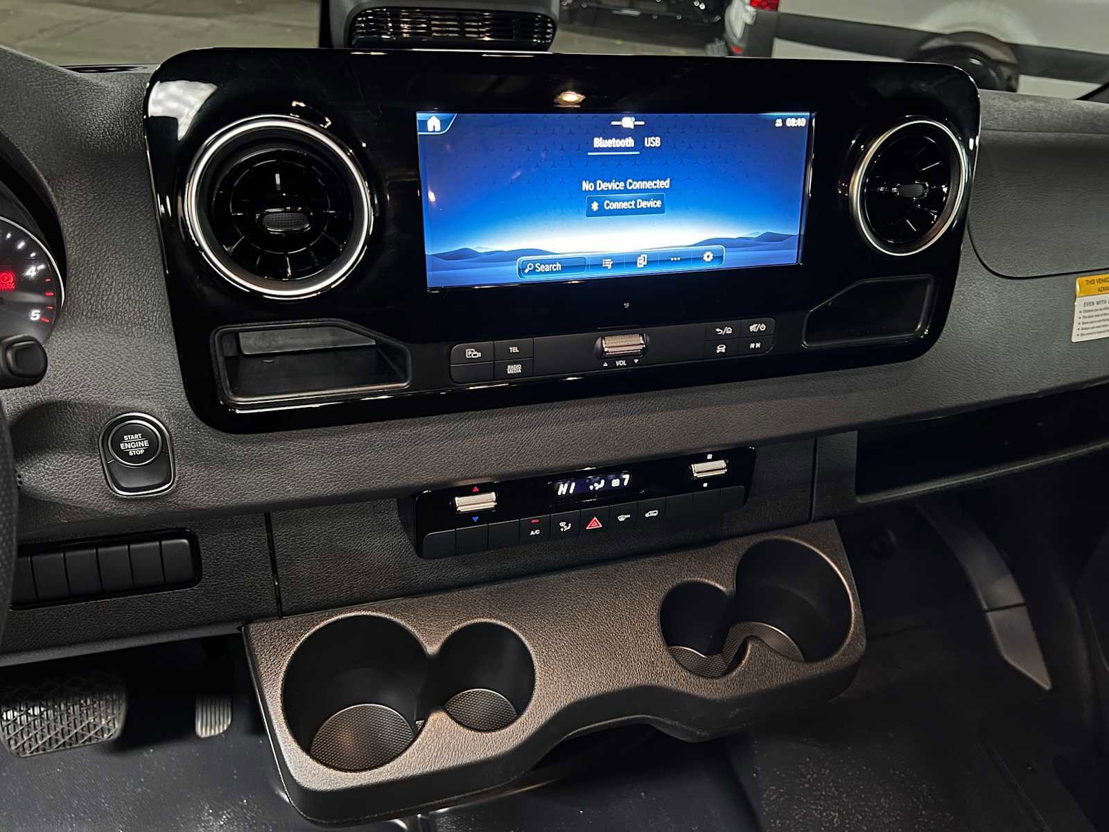 Used 2025 Mercedes-Benz Sprinter 2500 image 30