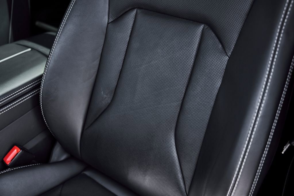 Used 2022 Lamborghini Urus AWD/4WD image 47