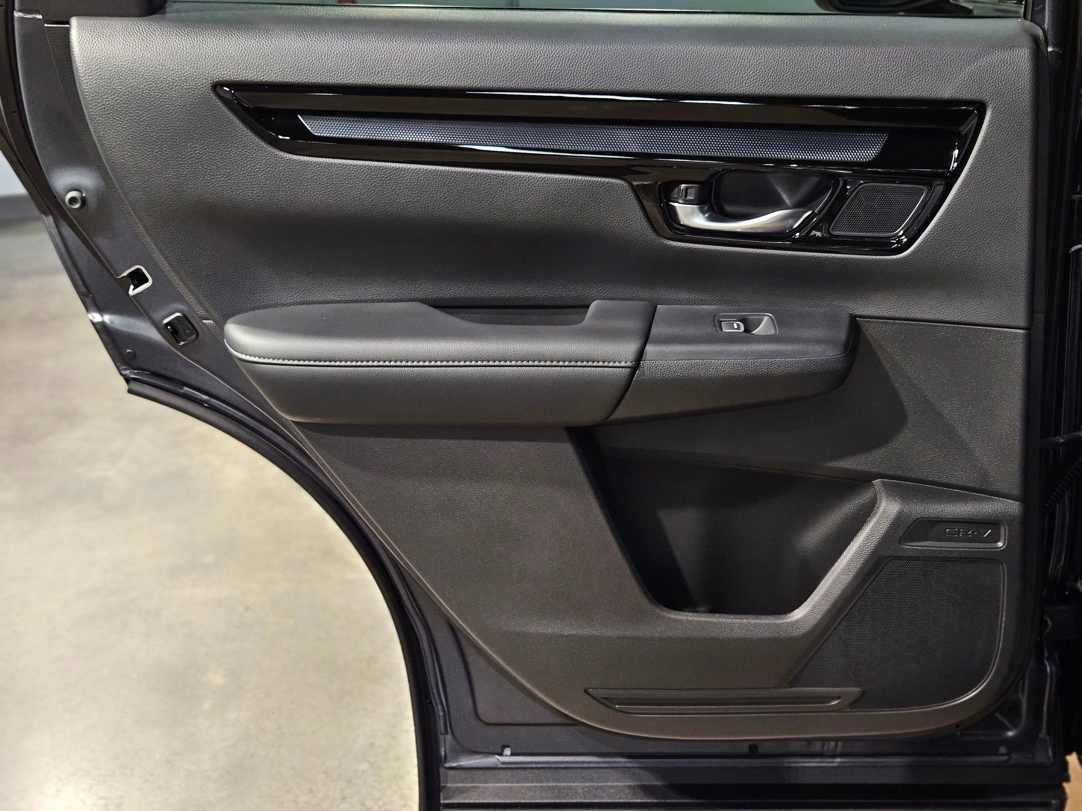 Used 2024 Honda CR-V EX-L image 34