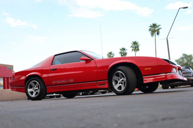 Used 1990 Chevrolet Camaro IROC-Z RWD image 12