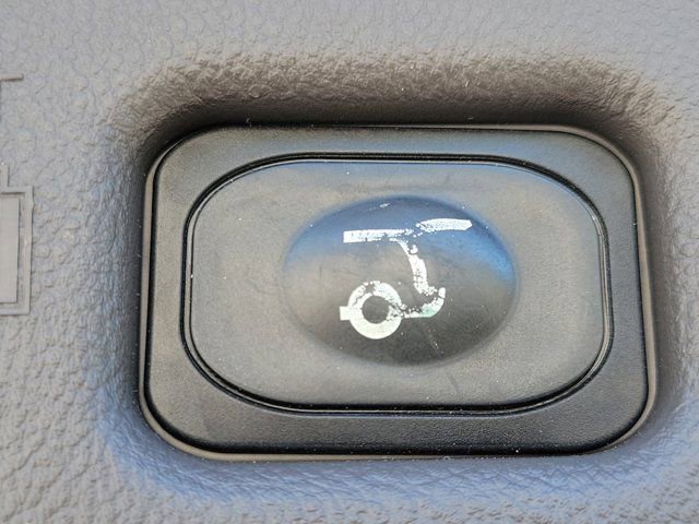 Certified 2019 Lincoln Nautilus Reserve w/ Drivers Assistance Package image 14