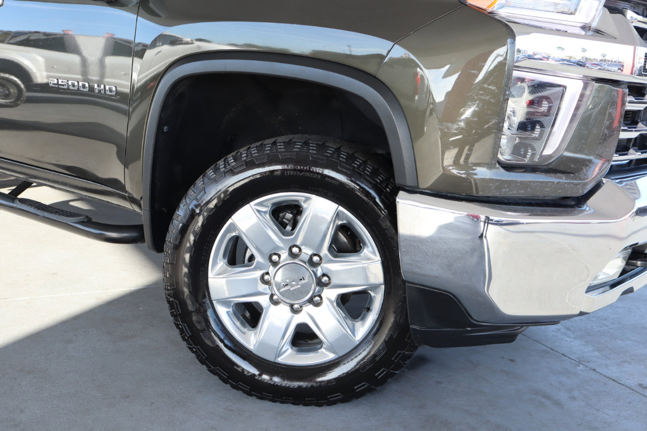 Used 2023 Chevrolet Silverado 2500 LTZ image 4