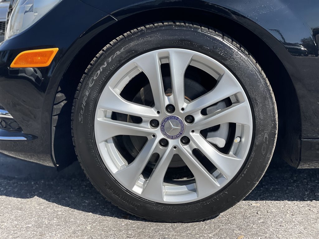 Used 2012 Mercedes-Benz C 250 Sedan w/ Premium 1 Pkg image 37