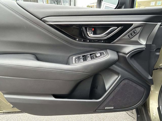 Used 2022 Subaru Outback Limited image 13