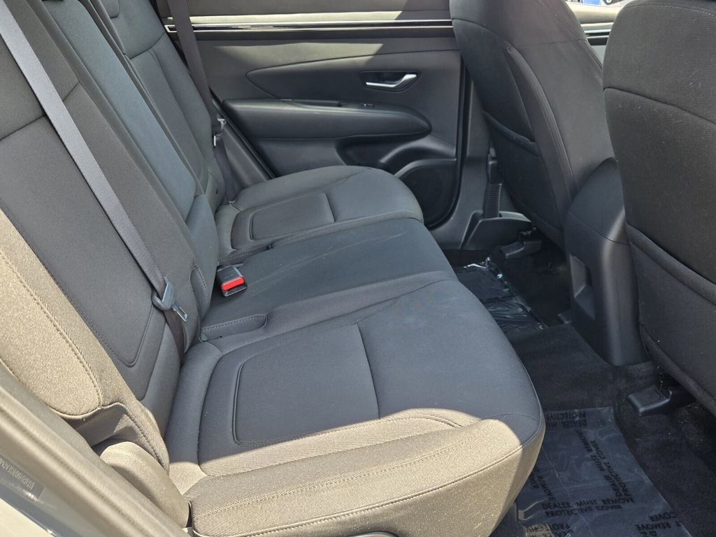 Certified 2024 Hyundai Tucson SE FWD image 15