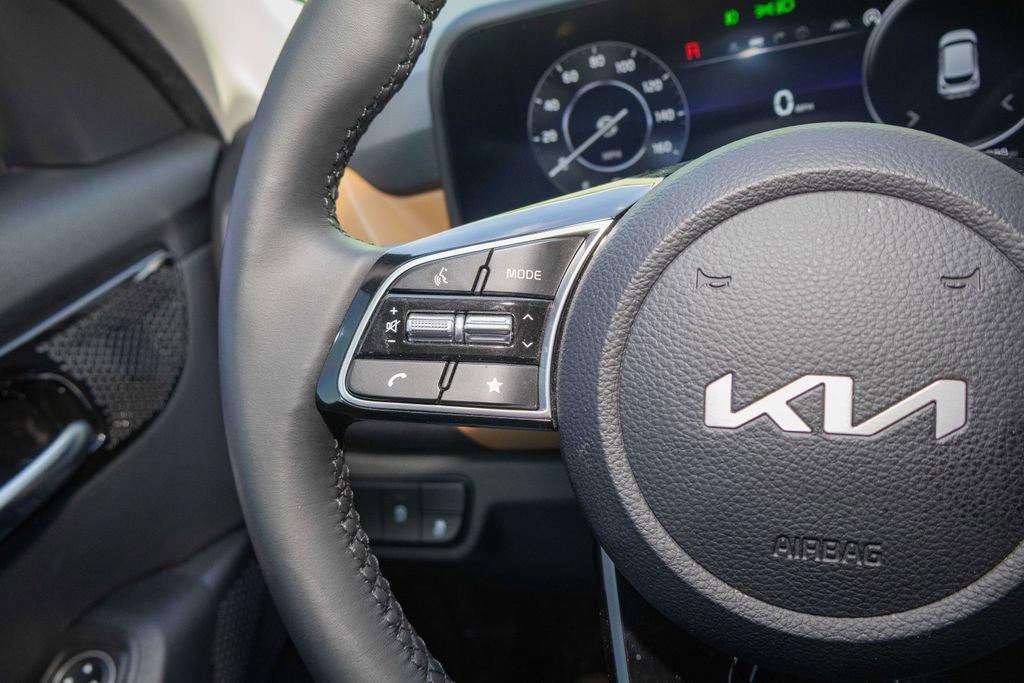 Used 2024 Kia Seltos EX image 24