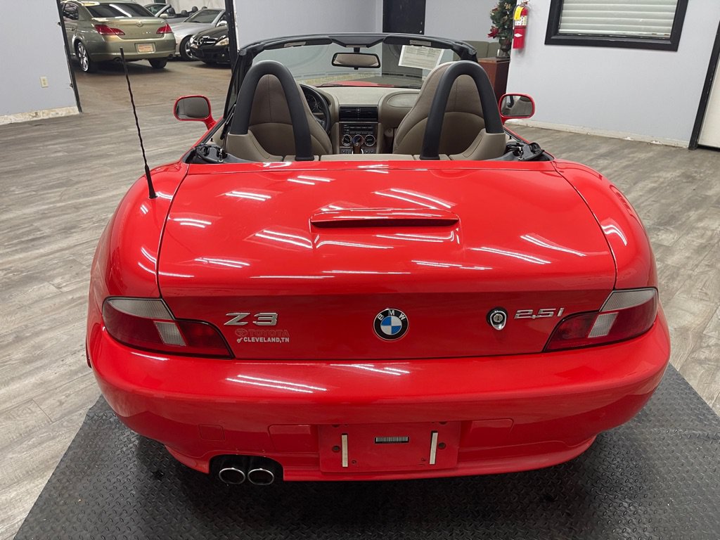 Used 2002 BMW Z3 2.5i RWD image 18
