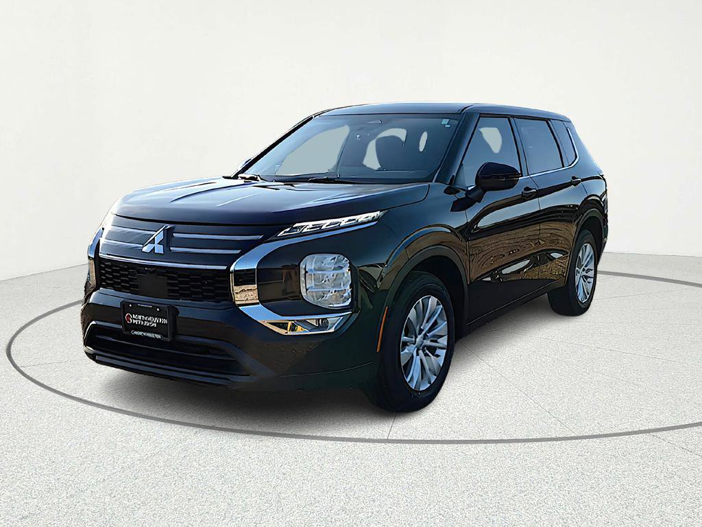 New 2026 Mitsubishi Outlander ES image 1