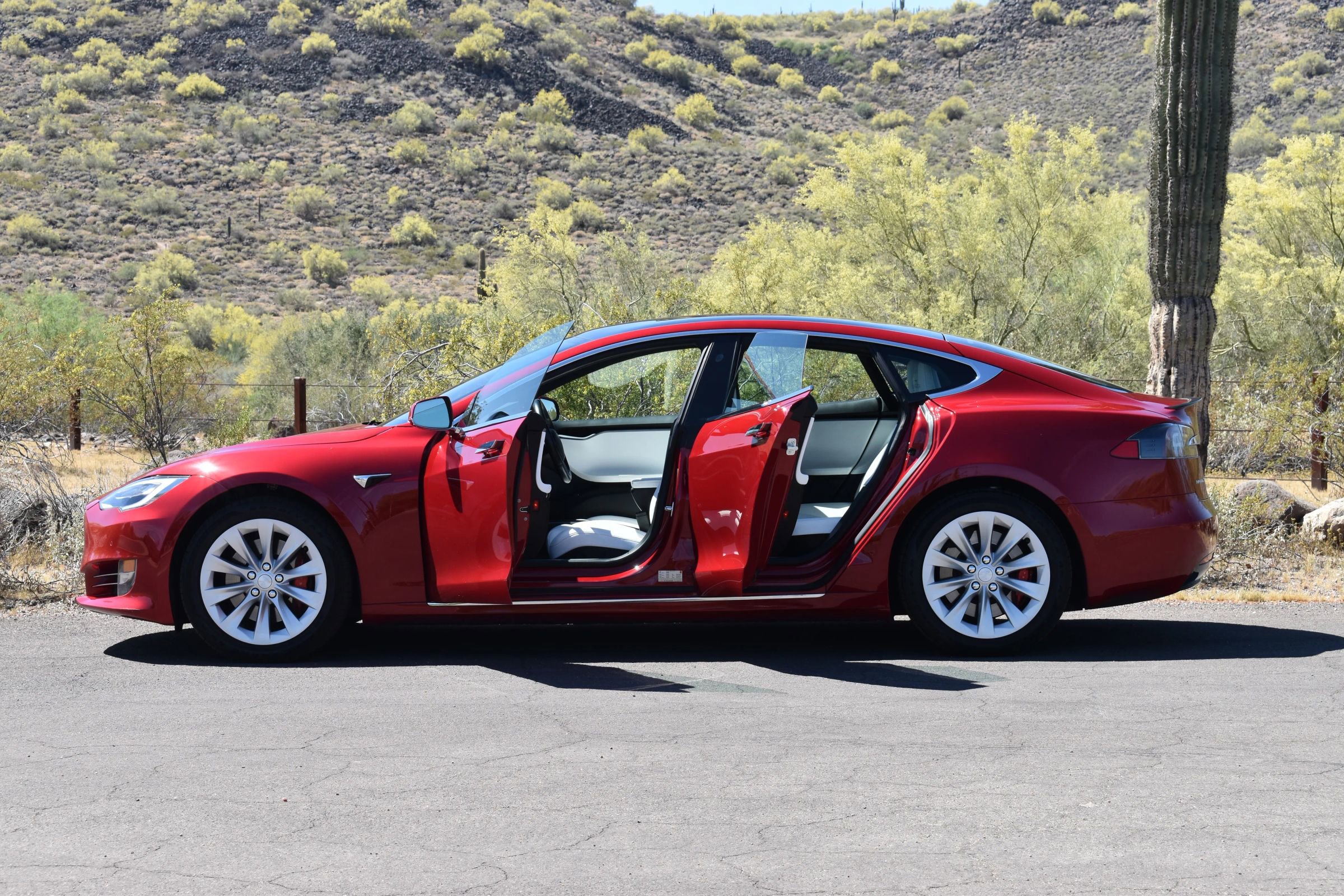 Used 2019 Tesla Model S P100D image 7