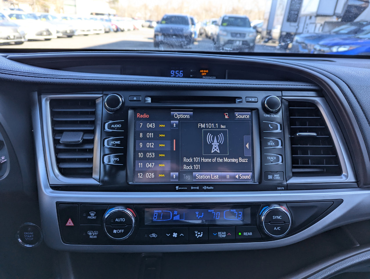 Used 2018 Toyota Highlander XLE image 22