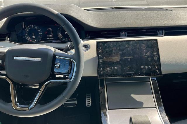 New 2025 Land Rover Range Rover Evoque Dynamic SE image 6