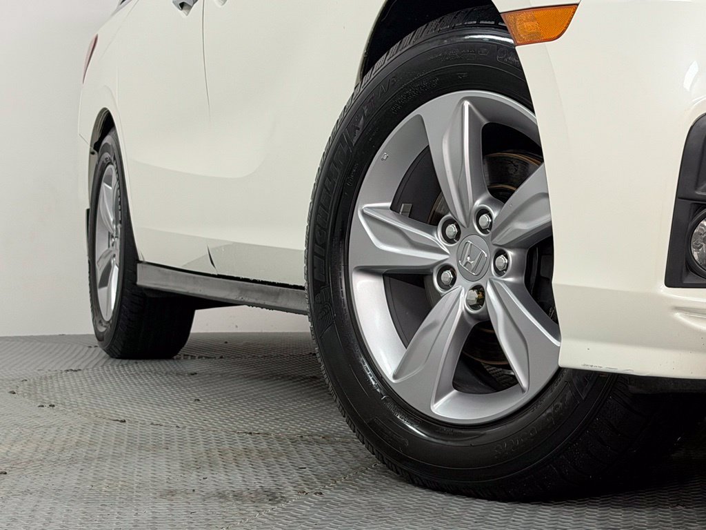 Used 2018 Honda Odyssey EX-L image 18