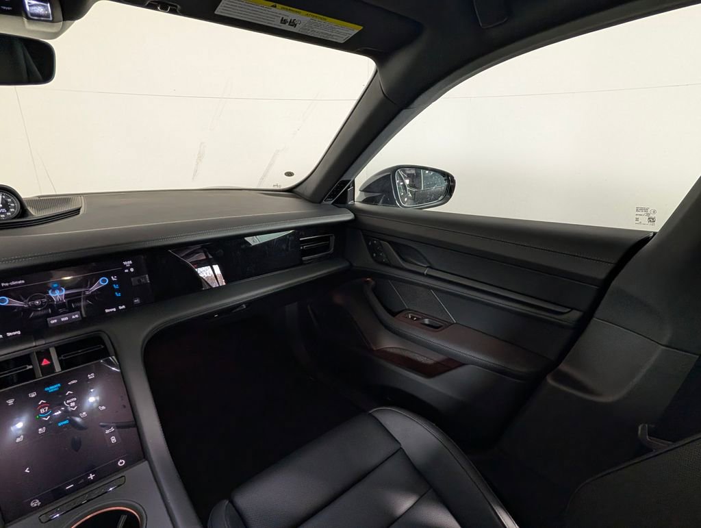 New 2026 Porsche Taycan image 23