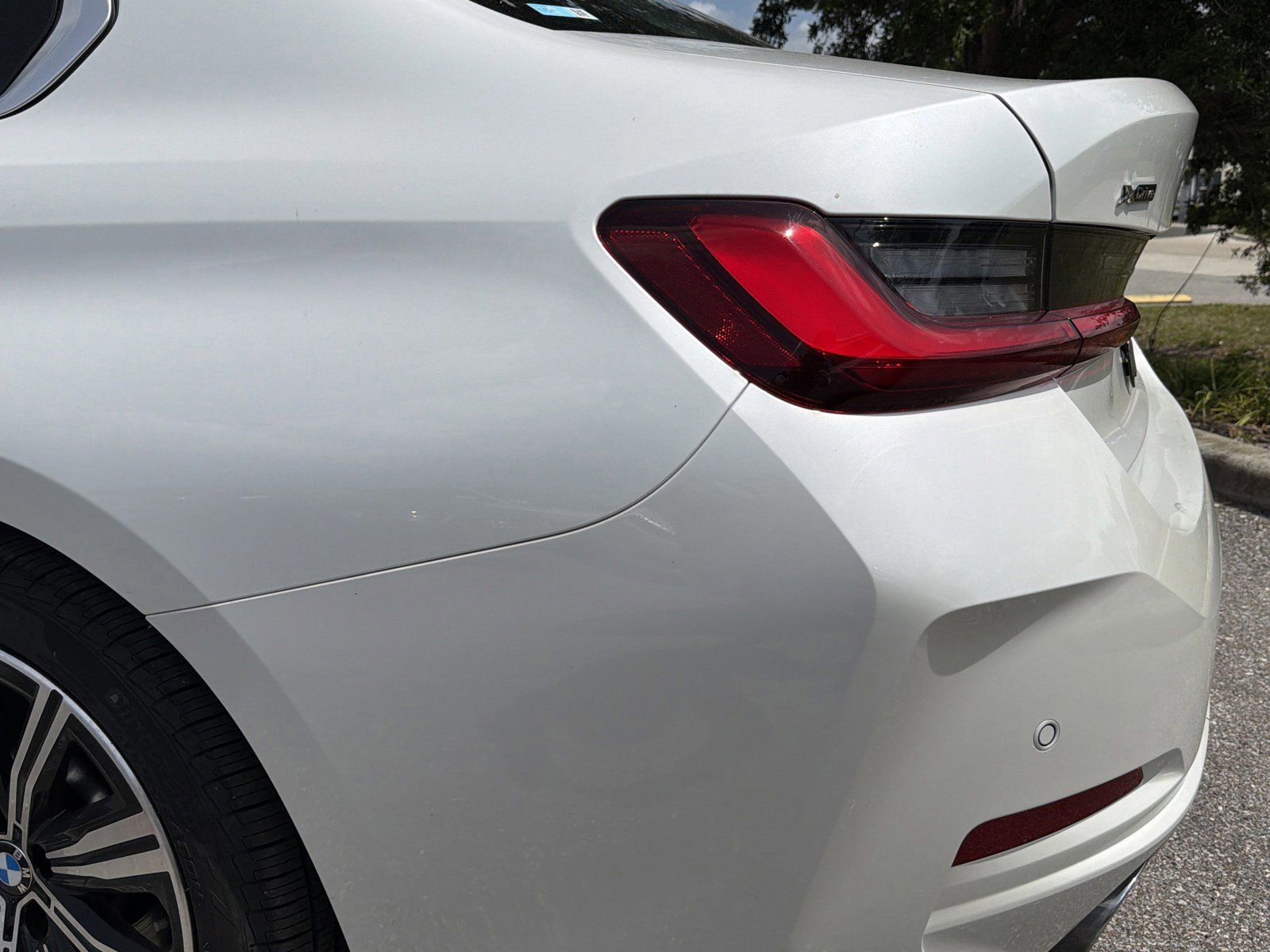 Certified 2025 BMW 330i xDrive Sedan AWD/4WD image 12