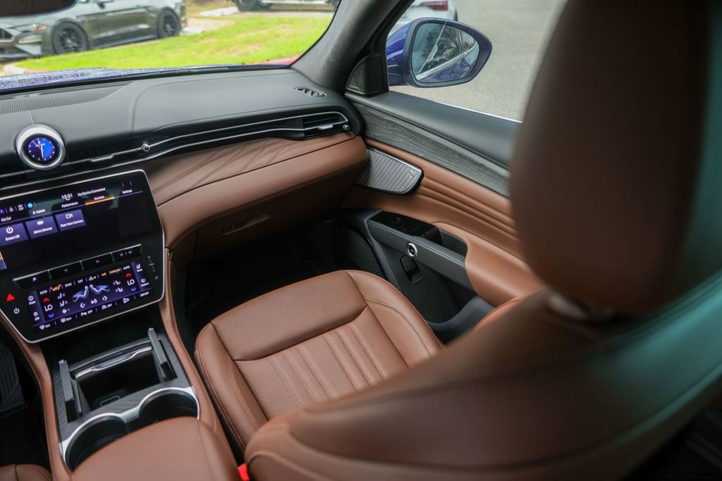 Used 2023 Maserati Grecale GT image 26