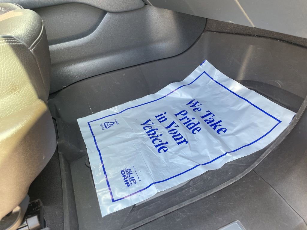 Used 2024 GMC Yukon XL Denali w/ Advanced Technology Package image 21