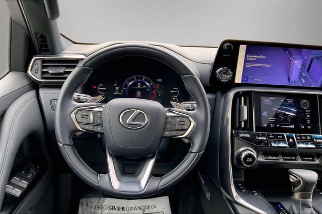 Used 2023 Lexus LX 600 4WD w/ Appearance Package image 5