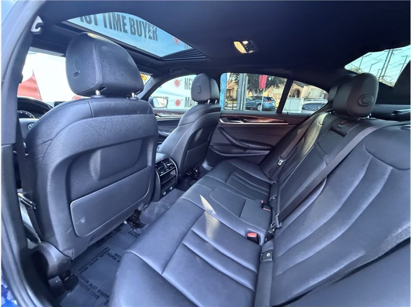 Used 2017 BMW 530i 530i Sedan 4D image 23