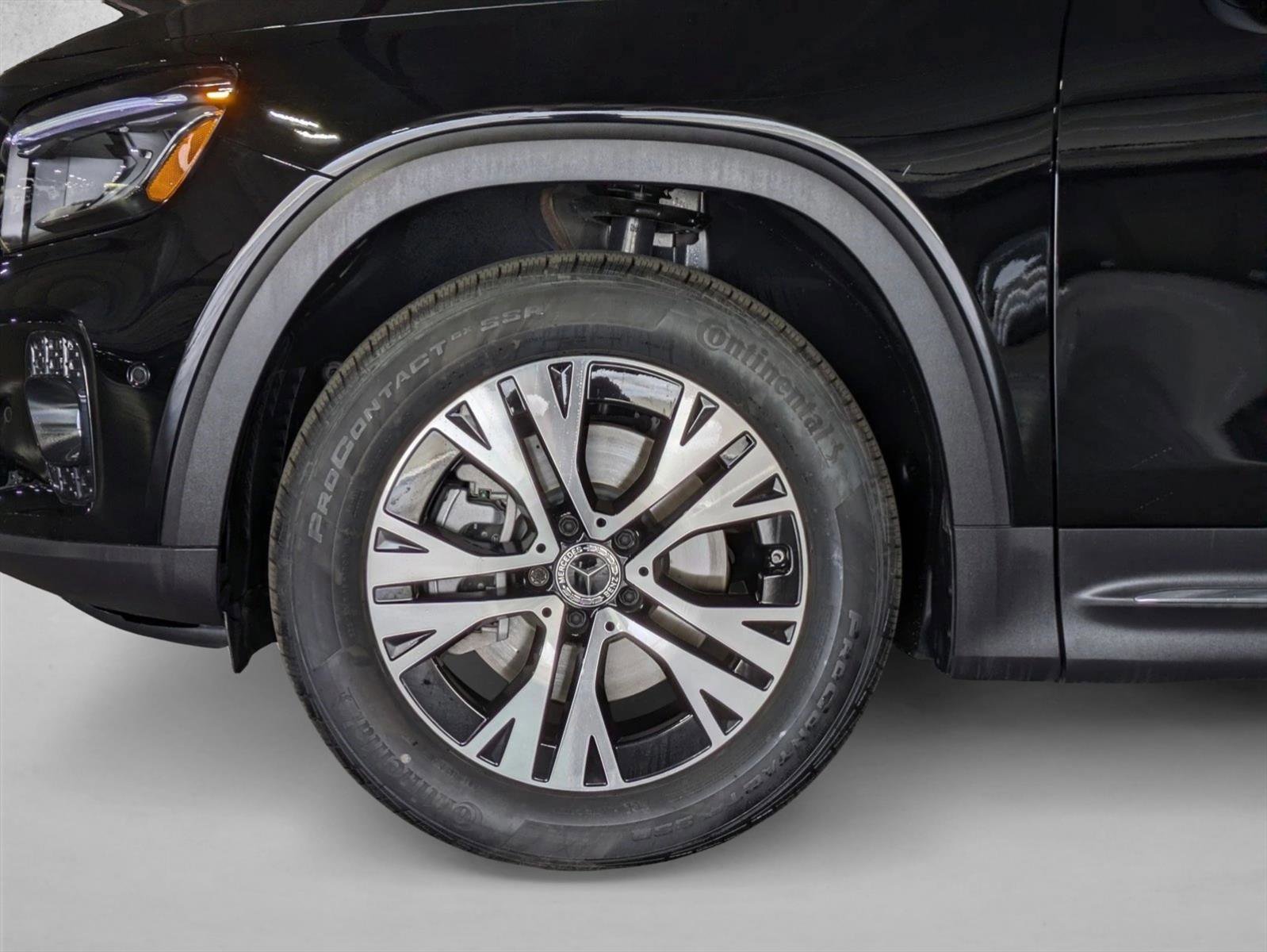Certified 2025 Mercedes-Benz GLB 250 image 21