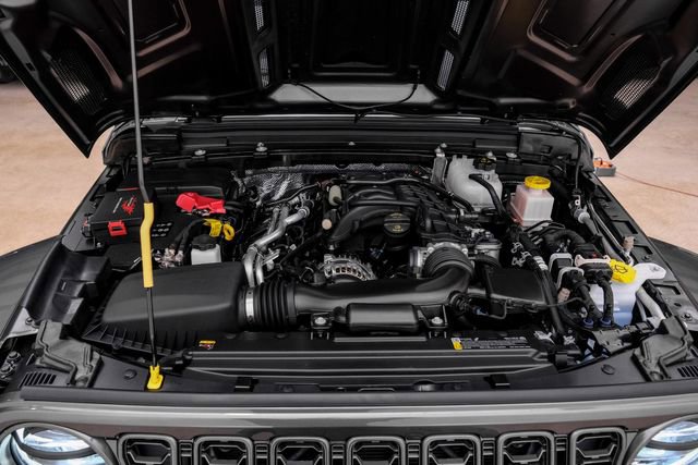 Used 2025 Jeep Gladiator Sport image 87