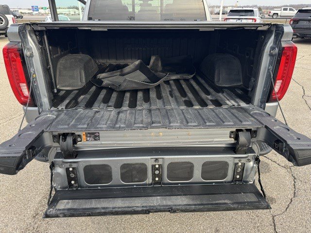 Used 2021 GMC Sierra 1500 Denali w/ Driver Alert Package II image 32