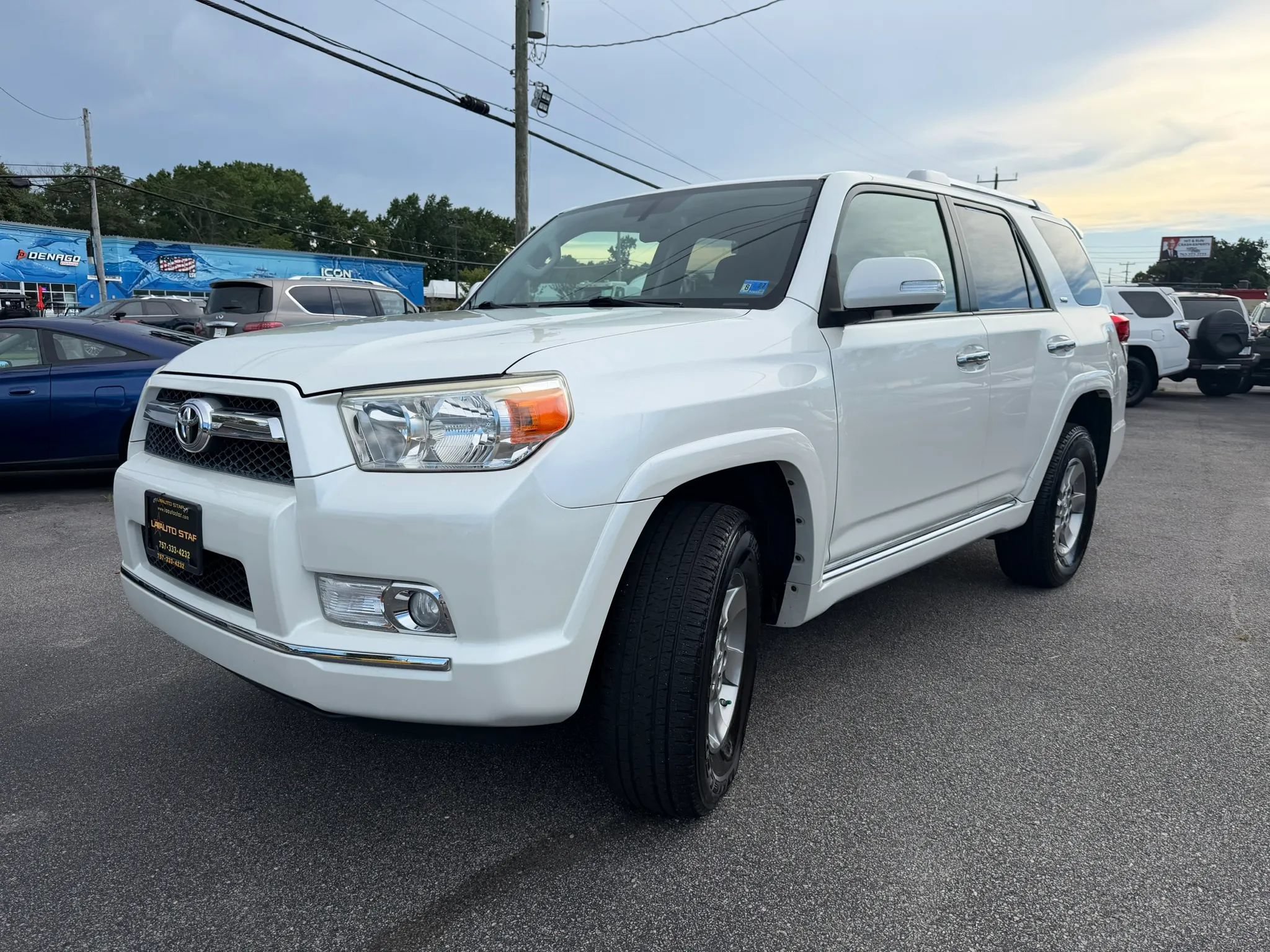 Used 2010 Toyota 4Runner SR5 AWD/4WD image 7